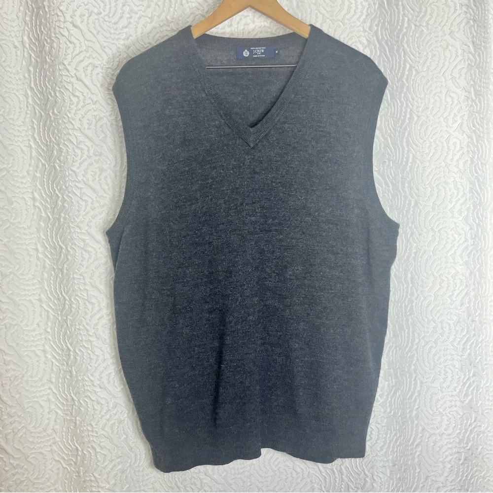 J.Crew Men's XL 100% Merino Wool V-Neck Sweater Vest Gray Flawed Fits Large